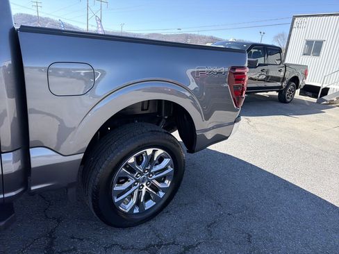 Used 2024 Ford F150 Lariat w/ FX4 Off-Road Package AWD/4WD image 12
