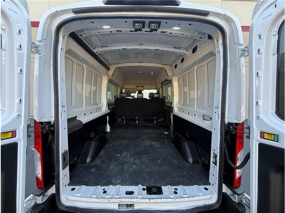 Used 2020 Ford Transit 250 Medium Roof RWD image 21