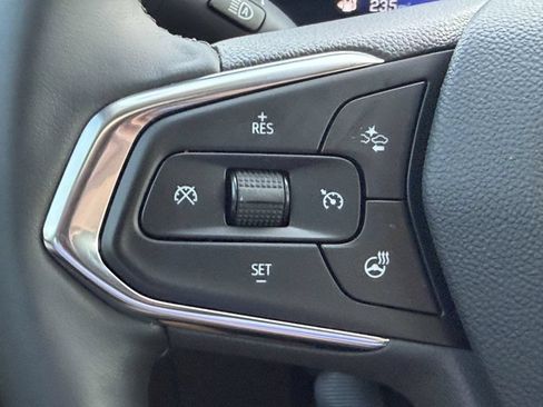 Used 2026 Chevrolet Trax LT w/ Driver Confidence Package FWD image 28