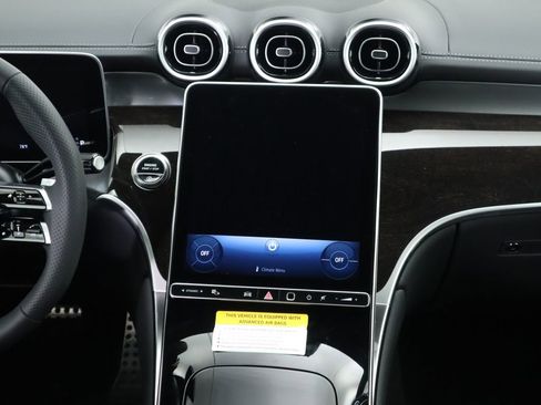 Used 2026 Mercedes-Benz GLC 300 4MATIC image 15