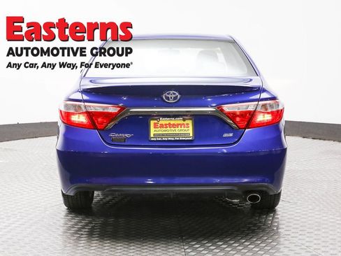 Used 2015 Toyota Camry SE image 6