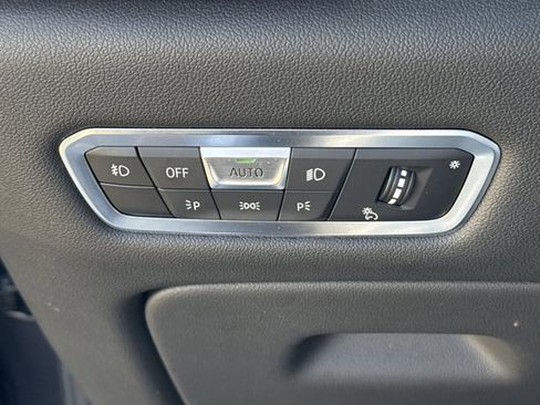 Used 2019 BMW X5 xDrive40i w/ M Sport Package image 21