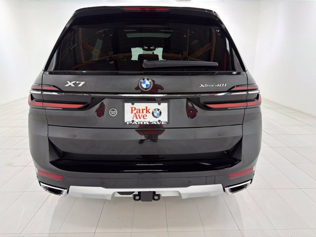 Used 2024 BMW X7 xDrive40i w/ Executive Package AWD/4WD image 4