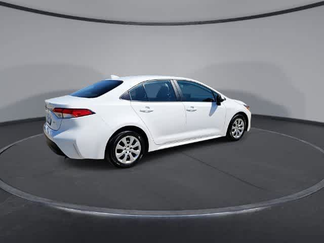 Used 2025 Toyota Corolla LE FWD image 8