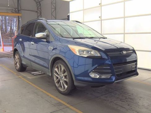 Used 2015 Ford Escape SE w/ SE Chrome Package image 30