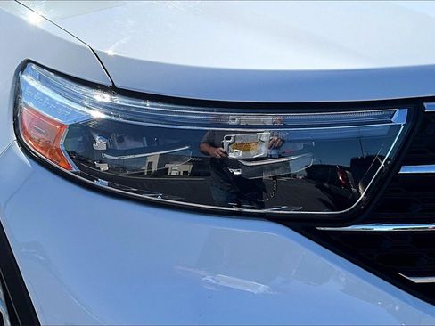 Used 2023 Ford Explorer XLT w/ Equipment Group 202A image 30