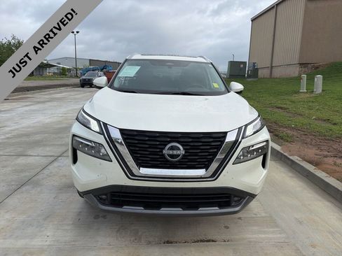 Certified 2023 Nissan Rogue SL image 2