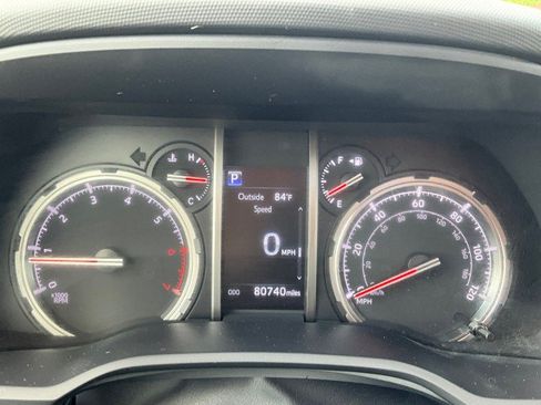 Used 2022 Toyota 4Runner TRD Off-Road Premium w/ TRD Black Wheel Package (TMS) AWD/4WD image 14