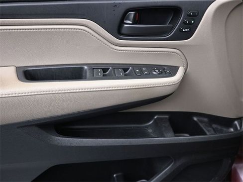 Used 2020 Honda Odyssey EX-L image 22
