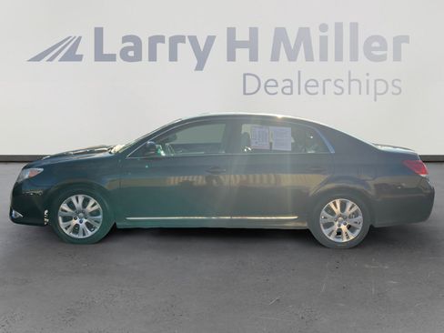 Used 2012 Toyota Avalon image 2