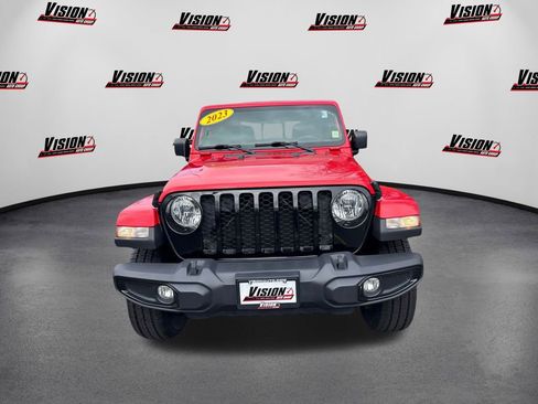 Used 2023 Jeep Gladiator Sport AWD/4WD image 2