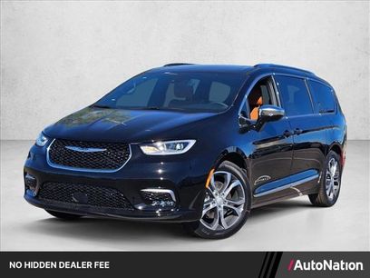 New 2026 Chrysler Pacifica Pinnacle