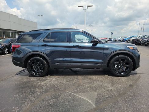Certified 2024 Ford Explorer ST-Line w/ Class IV Trailer Tow Package AWD/4WD image 3