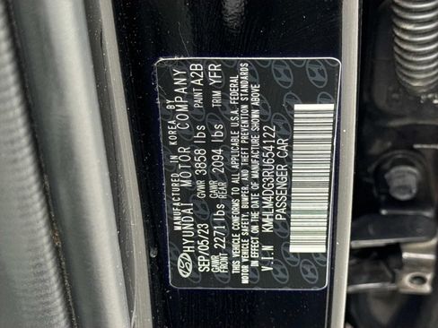 Used 2024 Hyundai Elantra SEL FWD image 30