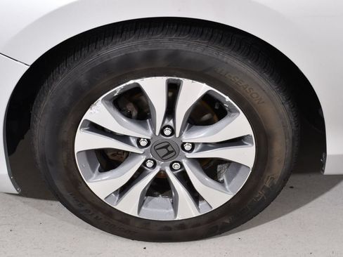 Used 2013 Honda Accord LX image 22