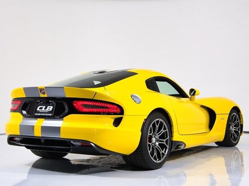 Used 2013 SRT Viper GTS w/ Track Pkg RWD image 12