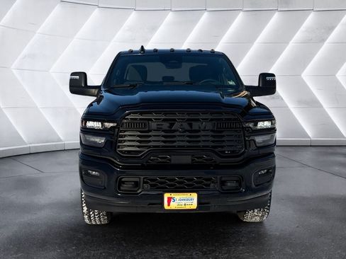 New 2026 RAM 2500 Big Horn AWD/4WD image 8