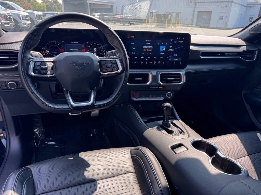 Used 2024 Ford Mustang GT Premium RWD image 6