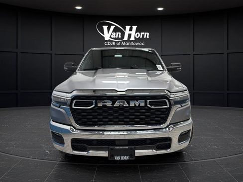 Used 2025 RAM 1500 Big Horn AWD/4WD image 2