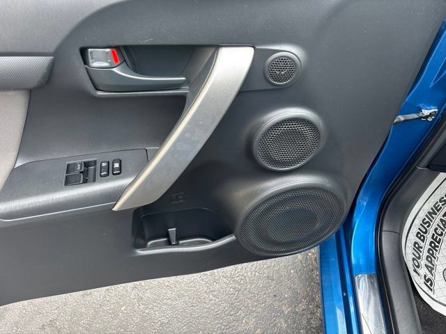 Used 2014 Scion tC FWD image 9