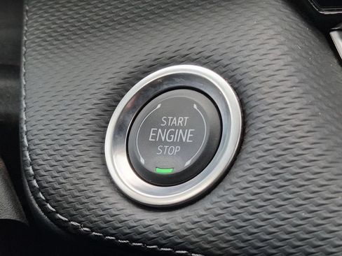 Used 2025 Chevrolet Equinox LT FWD image 17