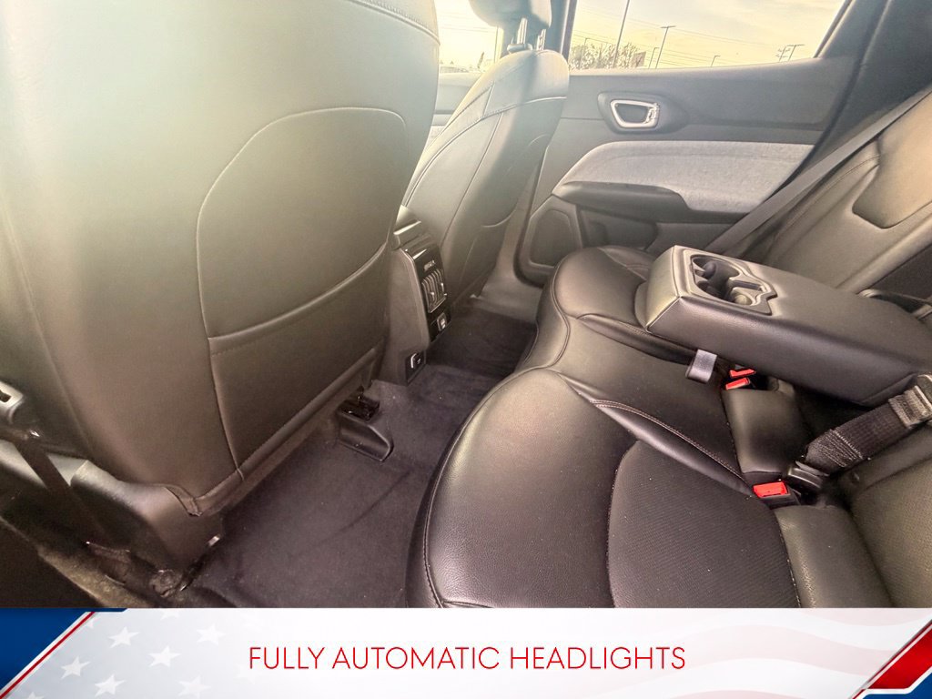 Used 2023 Jeep Compass Latitude AWD/4WD image 8