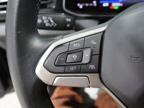 Used 2025 Volkswagen Jetta Sport FWD image 31