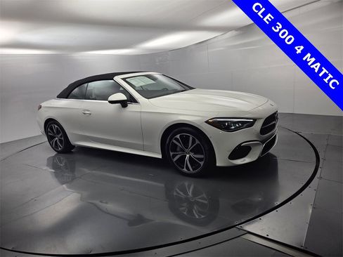 Used 2025 Mercedes-Benz CLE 300 4MATIC Cabriolet image 39