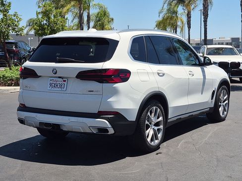 Used 2024 BMW X5 xDrive40i w/ Parking Assistance Package AWD/4WD image 10