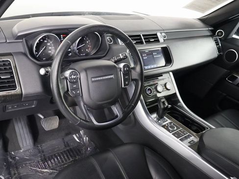 Used 2017 Land Rover Range Rover Sport SE AWD/4WD image 7