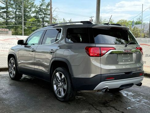 Used 2019 GMC Acadia SLT w/ LPO, Floor Liner Package image 11