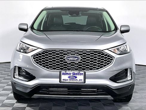 Used 2024 Ford Edge SEL w/ Convenience Package AWD/4WD image 3