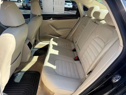 Used 2014 Volkswagen Passat TDI SEL Premium FWD image 16
