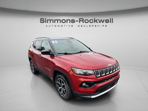 Used 2025 Jeep Compass Limited AWD/4WD image 7