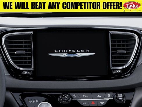 New 2026 Chrysler Voyager LX FWD image 19