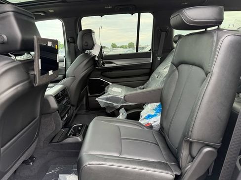New 2026 Jeep Grand Wagoneer L Limited AWD/4WD image 23