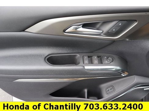 Used 2024 Chevrolet Traverse LT w/ Enhanced Driving Package image 19