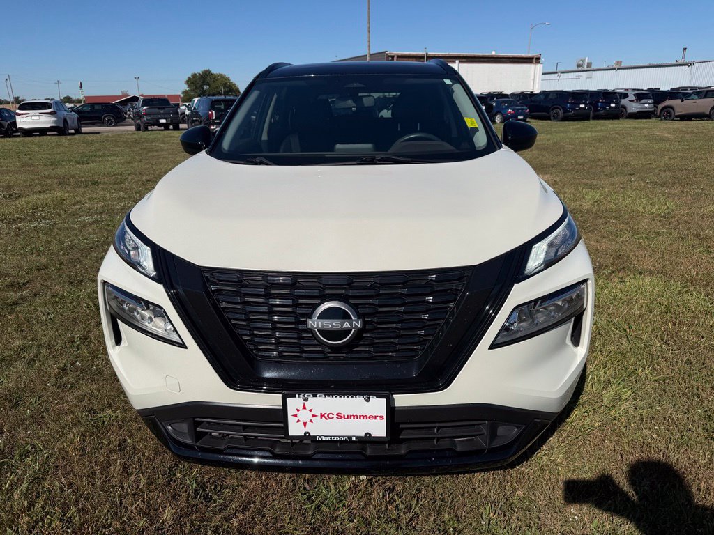 Certified 2023 Nissan Rogue SV w/ SV Premium B Package FWD image 2