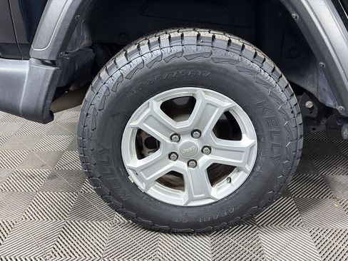 Used 2021 Jeep Wrangler Unlimited Sport S image 14