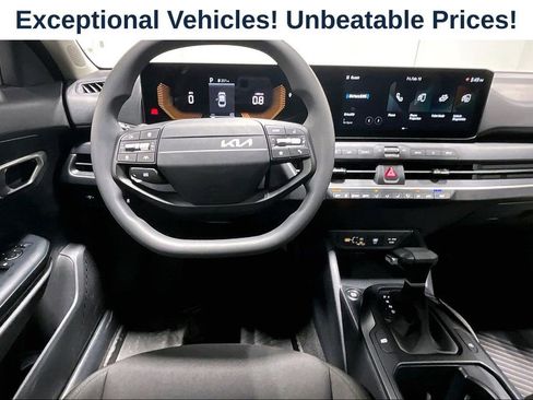 Used 2026 Kia K4 FWD image 12