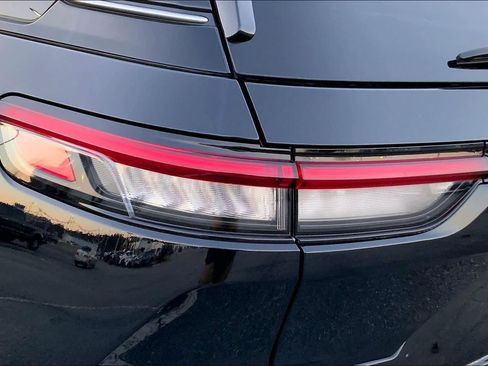 Used 2023 Jeep Grand Cherokee Summit image 28