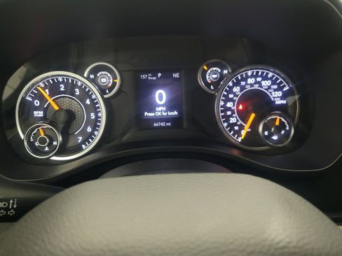 Used 2019 RAM 1500 Big Horn AWD/4WD image 23
