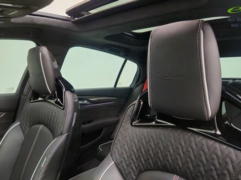 Used 2024 Cadillac CT5 V Blackwing w/ Carbon Fiber Package 2 RWD image 31