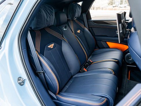 Certified 2025 Bentley Bentayga S Black Edition image 43