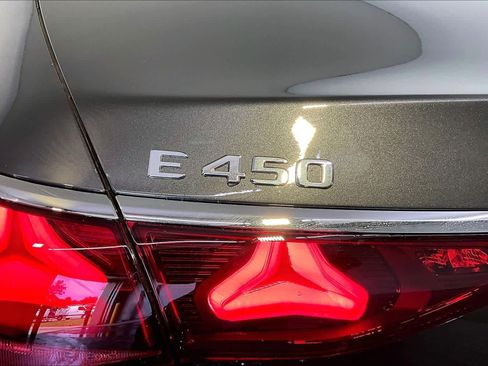 New 2026 Mercedes-Benz E 450 4MATIC Sedan image 6