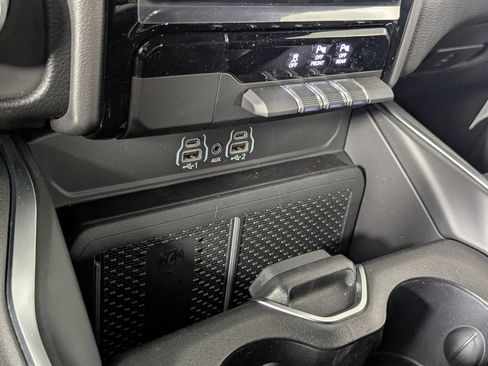 New 2026 RAM 1500 4x4 Crew Cab image 22