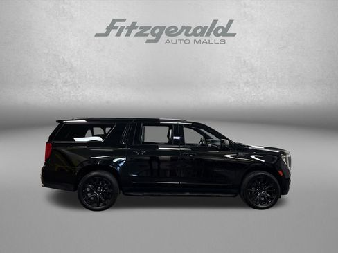 Used 2021 GMC Yukon XL Denali AWD/4WD image 8