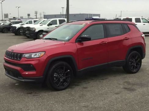New 2026 Jeep Compass Latitude w/ Quick Order Package 29K image 4