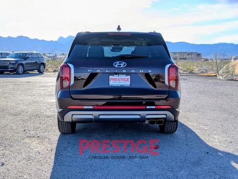 Used 2023 Hyundai Palisade Limited image 8