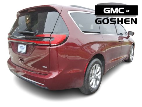 Used 2022 Chrysler Pacifica Touring-L image 9